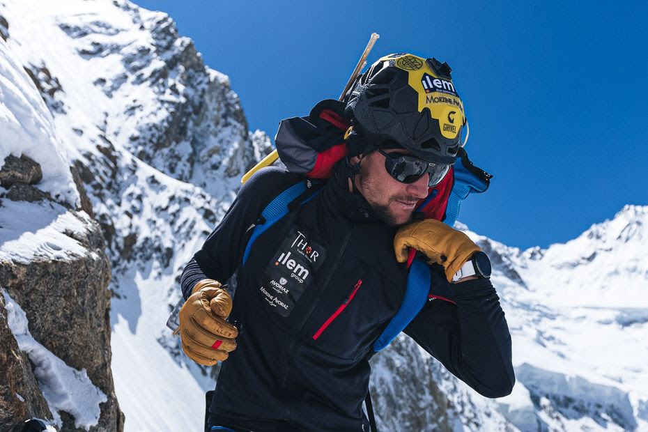 'Je ne pensais pas y arriver' : un jeune alpiniste réussit un record d'ascension dans l'Himalaya sans oxygène