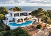 Villa con licencia turística en Ibiza.