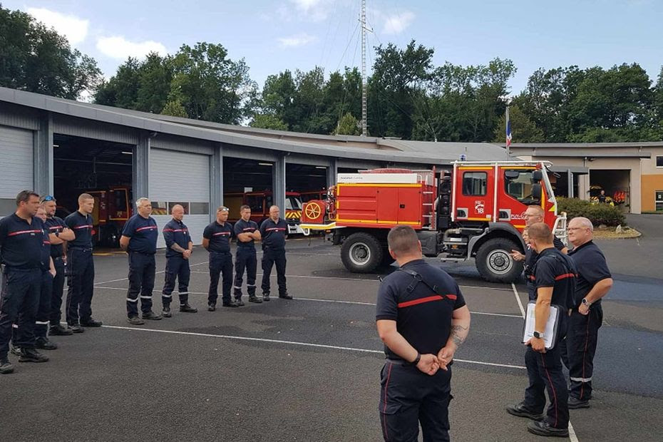 Incendies dans le sud de la France : des pompiers auvergnats envoyés en renfort