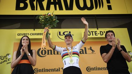 Tour de France 2024 : Remco Evenepoel s'impose sur le contre-la-montre, Tadej Pogacar reste en jaune... Le résumé de la 7e étape