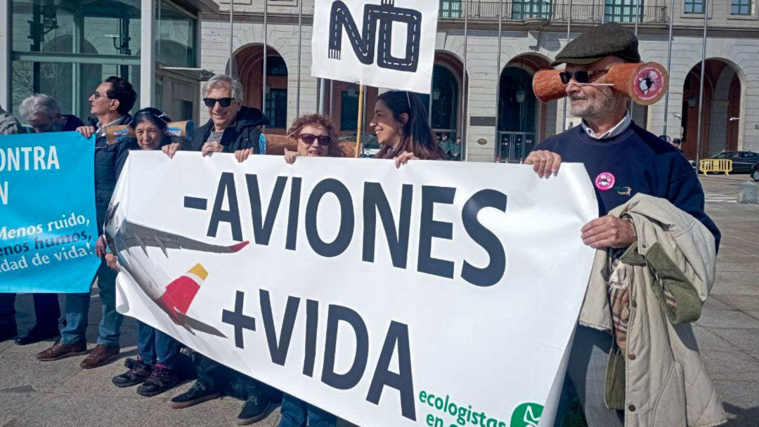 Organizaciones de toda Europa salen a la calle para reclamar límites a las operaciones y emisiones de los principales aeropuertos