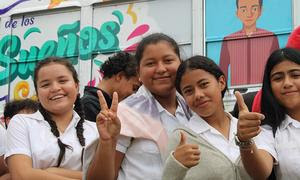 El bus Ruta de los Sueños es un proyecto apoyado por el Fondo de Población, que trabaja en estrecha colaboración con las comunidades rurales para promover la salud y la educación sexual y reproductiva en Honduras con el fin, entre otras cosas, de contrar…