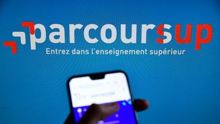 Parcoursup : on vous explique les nouveautés de la plateforme pour être plus transparente avec les élèves