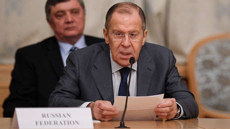 El ministro de Asuntos Exteriores de Rusia, Serguéi Lavrov, durante la segunda reunión del formato de consultas de Moscú sobre Afganistán, 9 de noviembre de 2018.