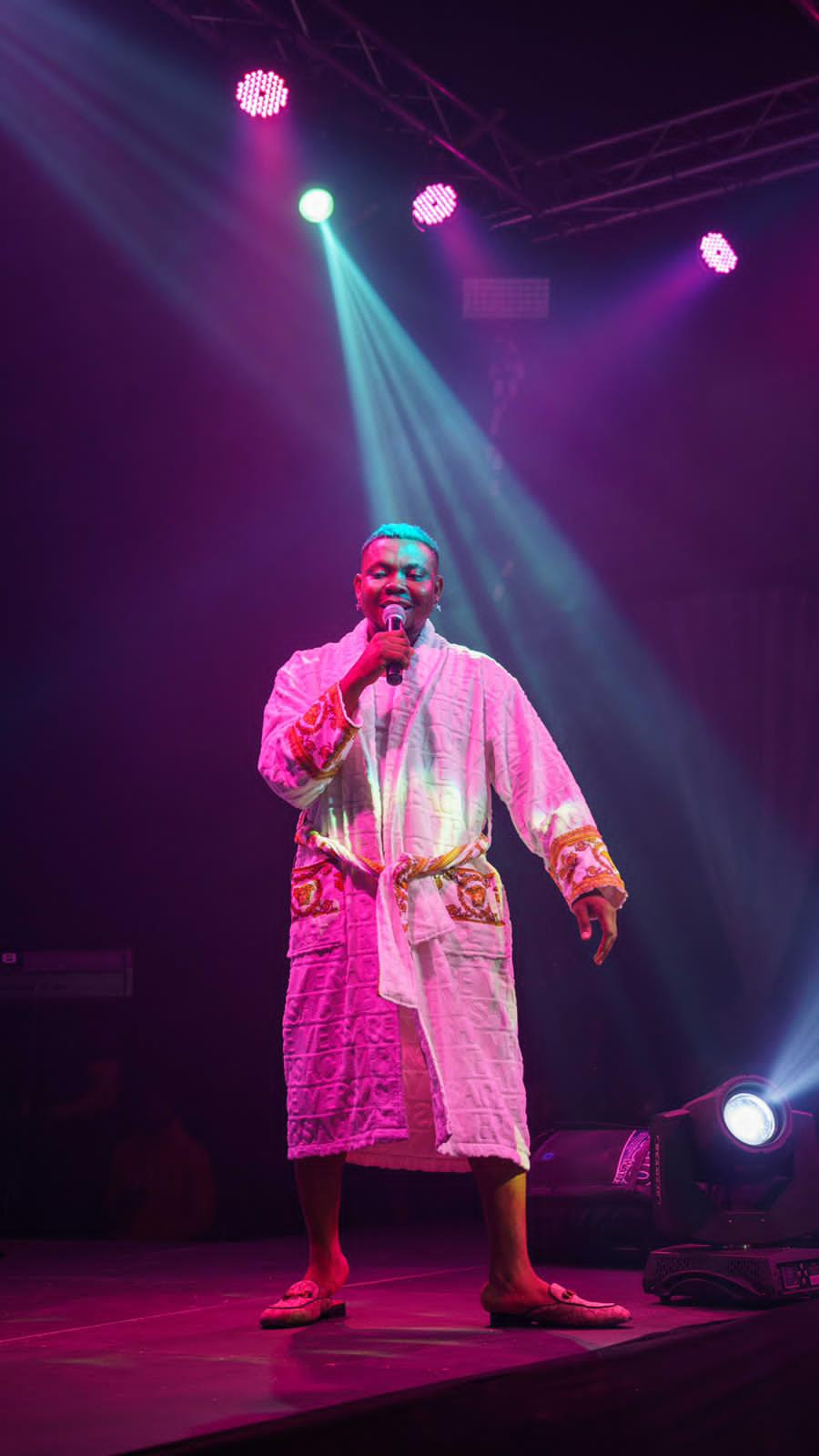 Olakira Hosts First Live Performance Listening Party; Performs 4play EP. 52 b098ff68 6ccc ec78 be05 abc5979d0334