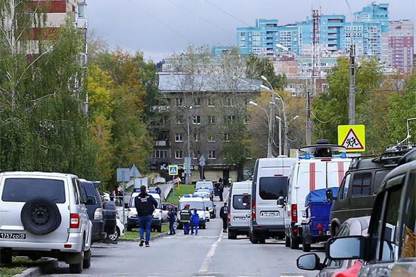 Hiện trường vụ xả súng trong trường học ở Nga, nhiều trẻ em thiệt mạng