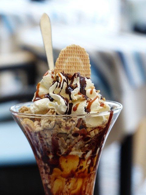 ice cream sundae