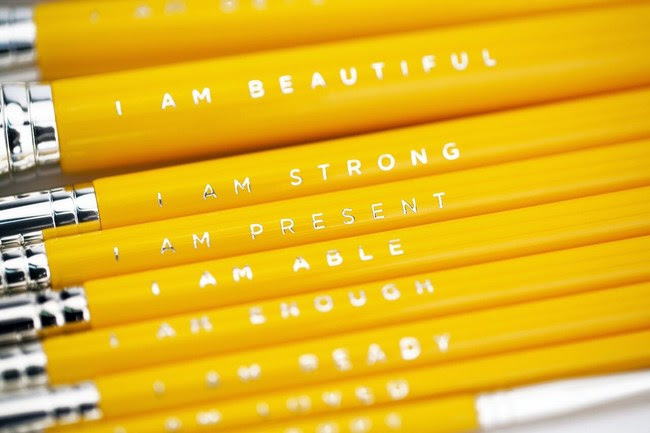 Positive Affirmations on the Brush Set