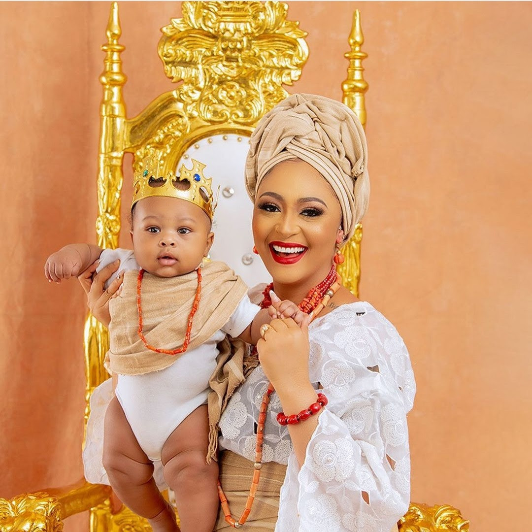 Olakunle Churchill and Rosy Meurer show their son