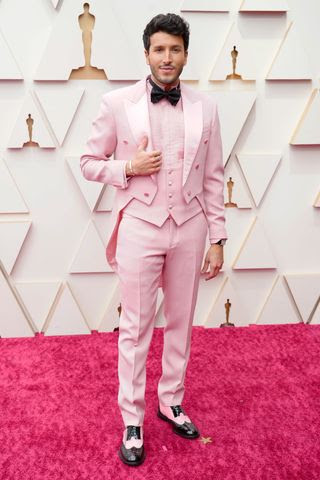 Sebastian Yatra en los Premios Oscars 2022