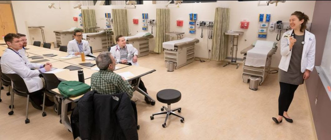 WWAMI medical students in classroom