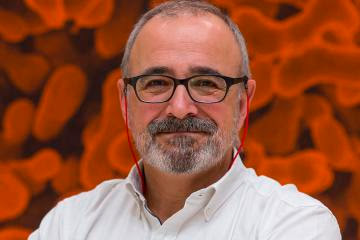 Ignacio López-Goñi, experto en vacunas y autor de ‘Preparados para la próxima pandemia’