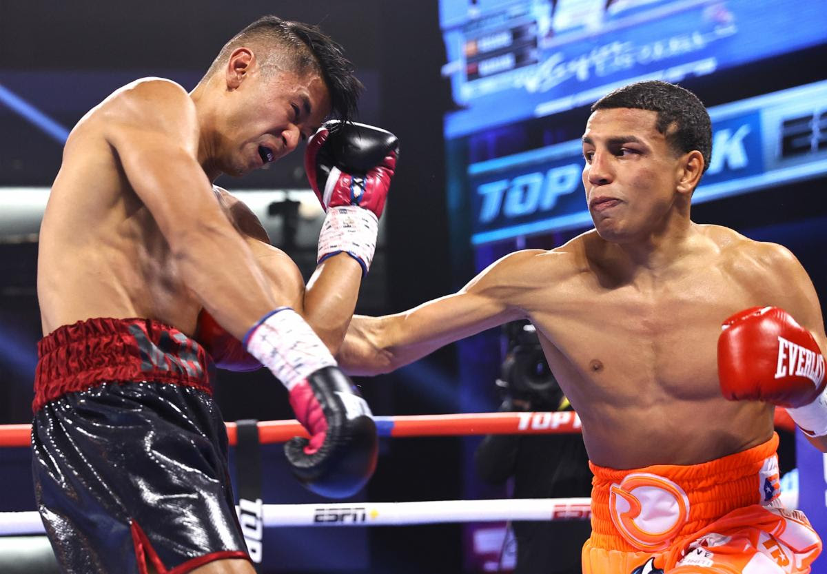 Eric Puente and Omar Rosario remain undefeated with wins in Las Vegas | Boxen247.com