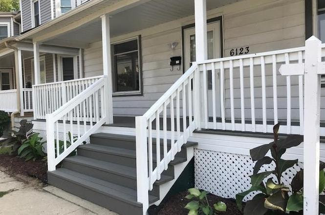 6123 8th Ave, Kenosha, WI 53143 front porch deck