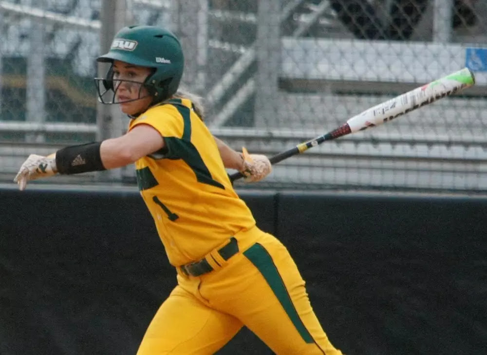Southeastern Closes Fall With Two Victories, 7-1 Record