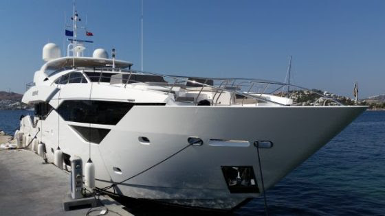 The Sunseeker 116 Yacht was looked after by the Sunseeker Turkey team and a member of Sunseeker International while at the marina 