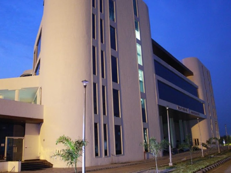 IIT Indore: आइआइटी इंदौर में शुरू होगा शॉर्ट टर्म कोर्स