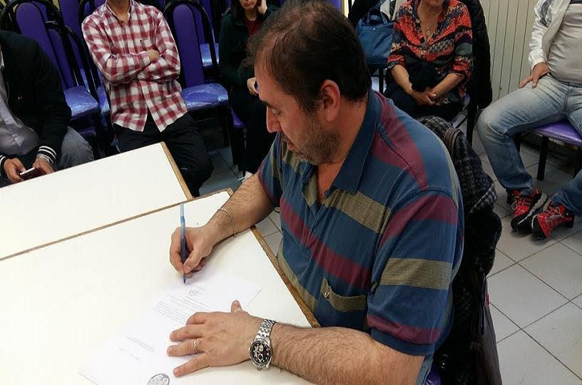 Héctor López Auil del SUTEF, candidato a Director para la Caja Previsional por el sector activo firmó su renuncia en Río Grande.