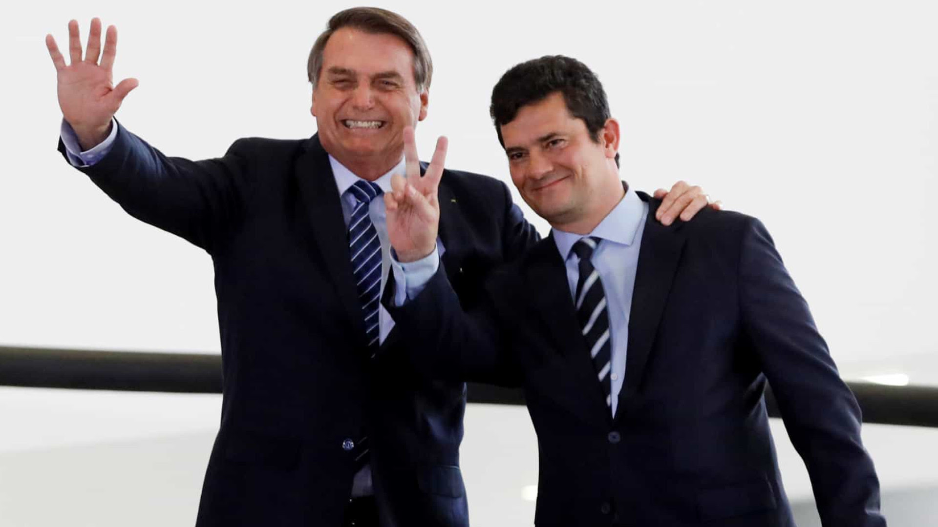 'Estou casado com Mourão e sem amante', diz Bolsonaro 2022