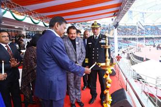 आदि शौर्य कार्यक्रम का समापन, बड़े पैमाने पर इस आयोजन का साक्षी बना 43 https://ci3.googleusercontent.com/proxy/4NN-QGFz5dEx6FdJ4s_rB4MS1A1_-3bNzU0LR-yaCEjE5ygH5K61LMqaz7Rzd0hbd9-oDPo_KBi2FPny5AJaBs8S-4ZnJoBXkwqLbOLuXIE2j_HDKQLaBwCZoA=s0-d-e1-ft#https://static.pib.gov.in/WriteReadData/userfiles/image/image002EQTH.jpg