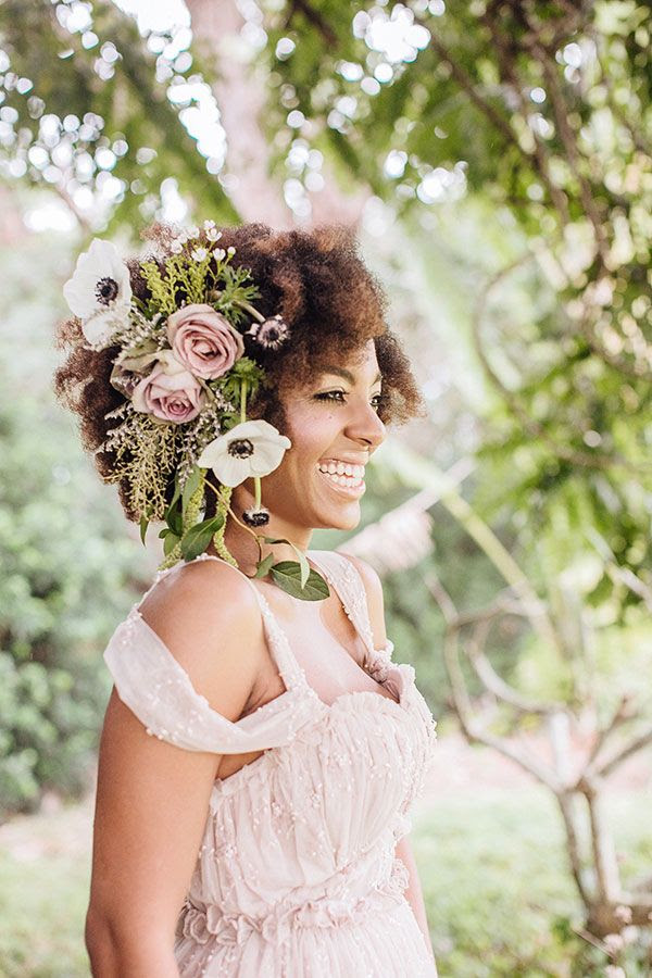Real Flower Wedding Hair | Whimsical Enchanted Forest Wedding Dream On Soft Beds Of Green | Photograph by What a Day! Photography http://storyboardwedding.com/whimsical-enchanted-forest-wedding/