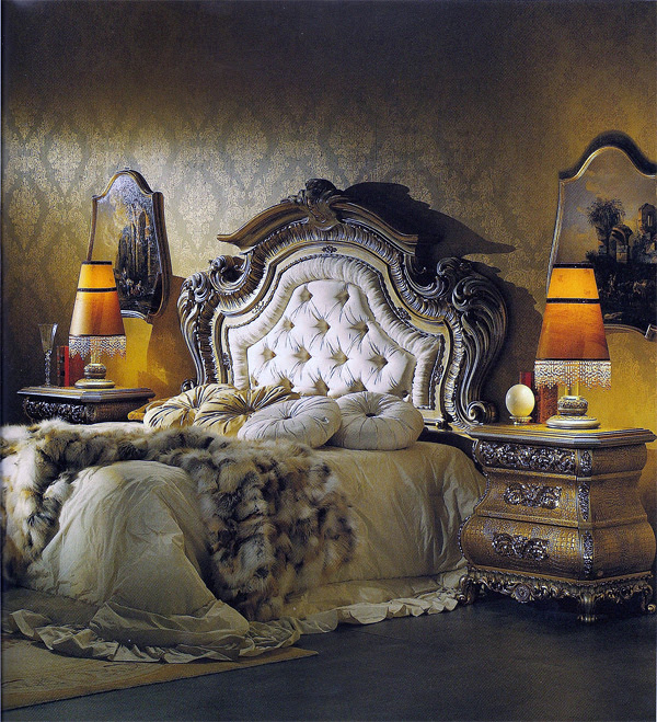 ديكورات غرف نوم رائعه من Versace 401177