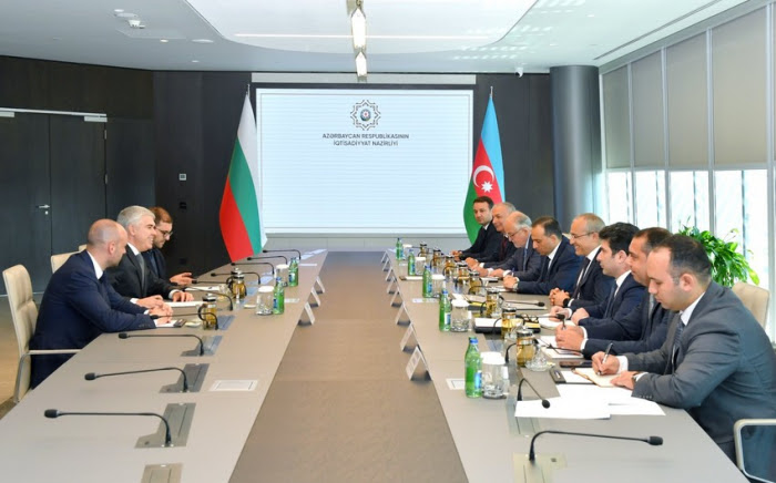 Azerbaijan, Bulgaria discuss prospects for economic ties