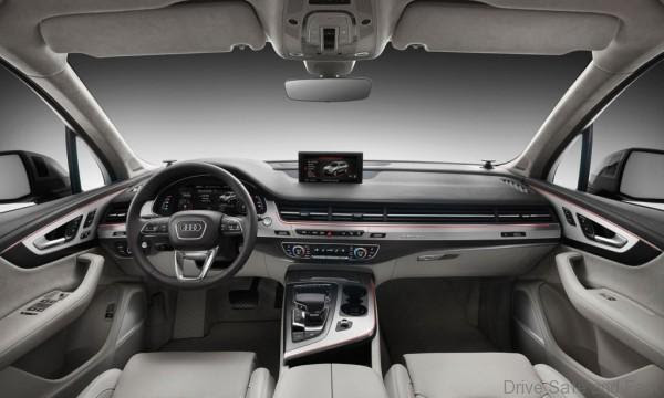 2016-Audi-Q7-interior