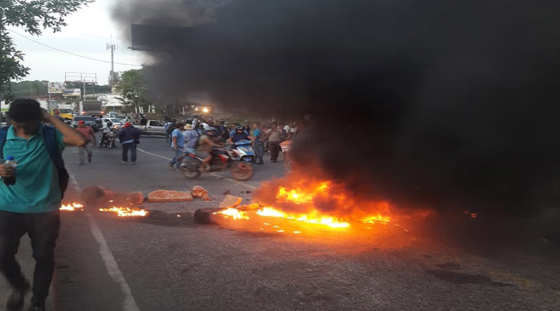Arde Honduras esta noche