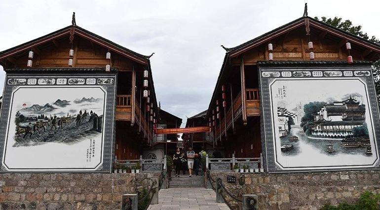 Çinin 800 yıllık antik kasabası Lijiang