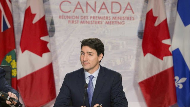 Canadá proíbe transações com BC russo e congela ativos de fundos soberanos