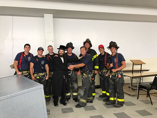 בילד: נס מיט ארון הקודש "סעיף" אין בארא פארק בילד: נס מיט ארון הקודש "סעיף" אין בארא פארק