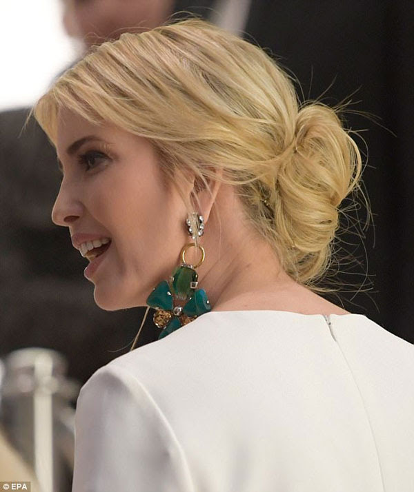 http://giadinh.mediacdn.vn/2017/ivanka-trump-dien-dam-trang-10-1493175117339.jpg