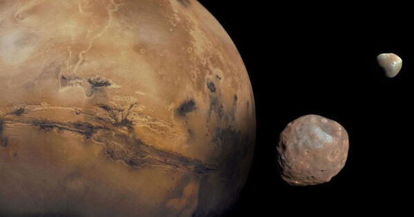 China Takes Incredible Close Up Shot of Mars' Moon Phobos China-photo-mars-moon-phobos-600x315