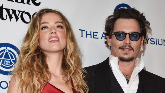 Johnny Depp diz que Amber Heard o agrediu e ameaçava suicídio após brigas