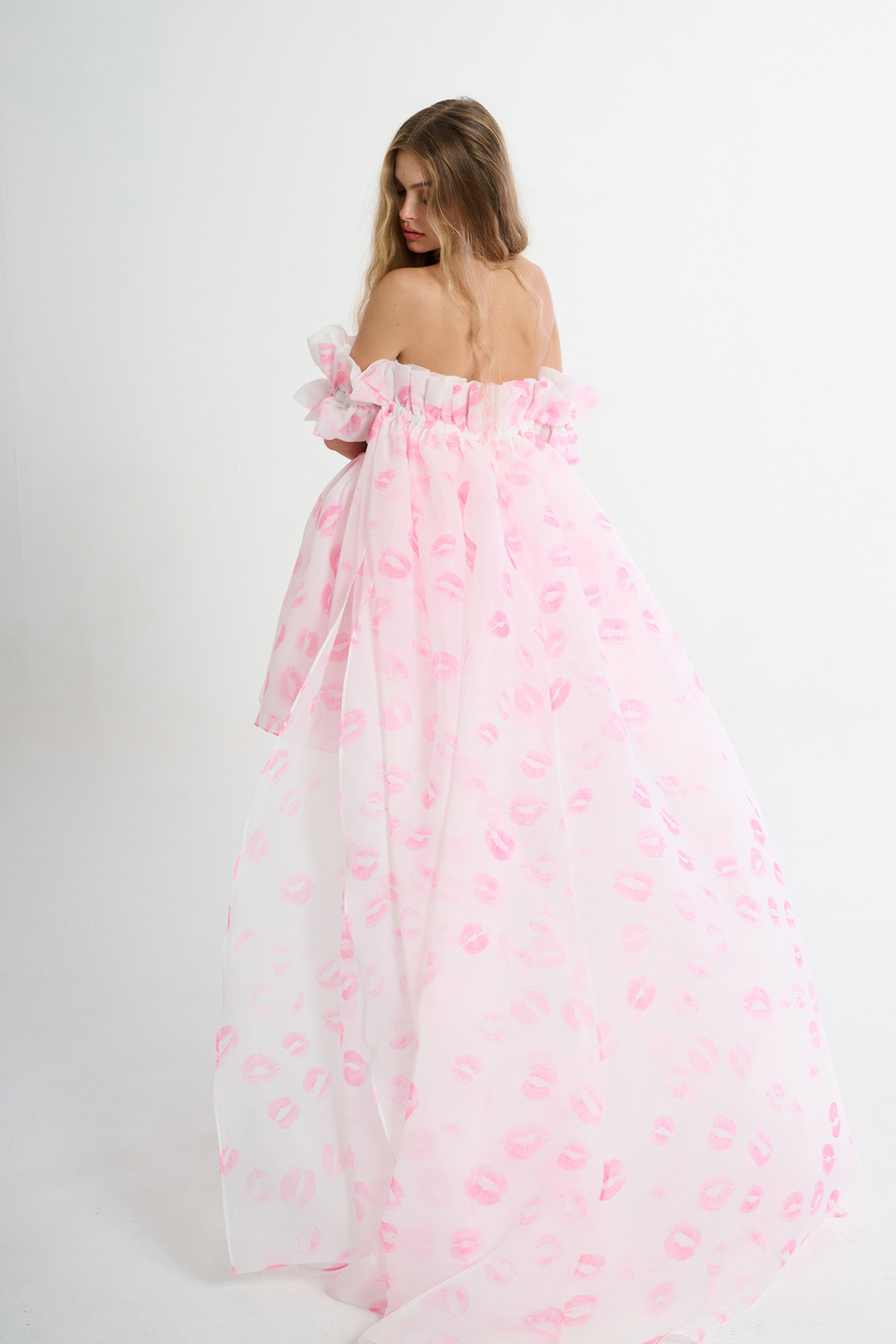 Kiss on the Lips Runway Puff Dress Kiss on the Lips Runway Puff Dress