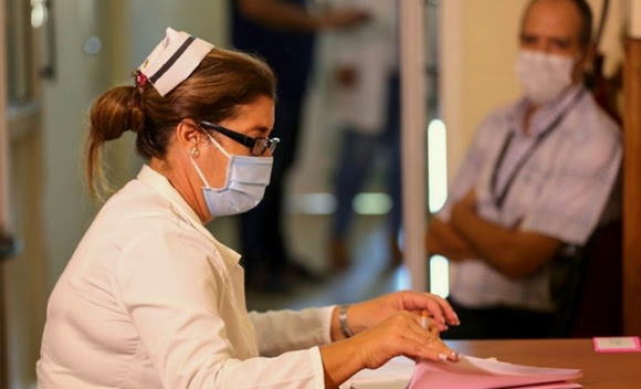 Cuba presents its COVID-19 vaccine to international health authorities