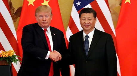 Los presidentes de EE.UU. y China, Donald Trump y Xi Jinping, en el Gran Salón del Pueblo de Pekín, China, el 9 de noviembre de 2017.