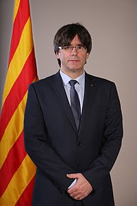 Retrat oficial del President Carles Puigdemont.jpg