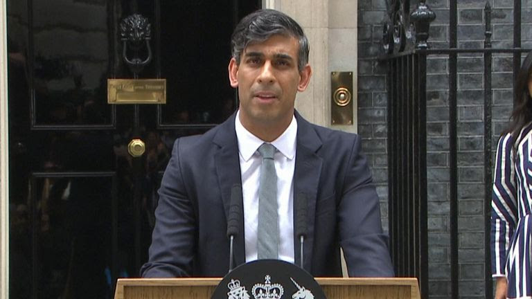 Rishi Sunak makes resignation speech in Downing Street