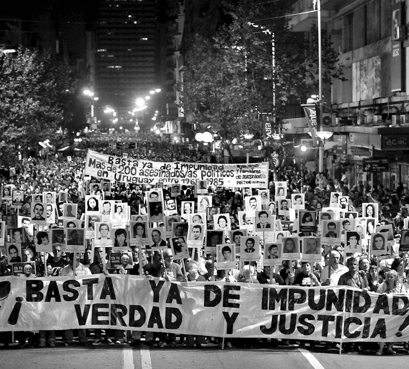 Marcha del silencio, ayer,en 18 de Julio : Foto Federico Gutierrez