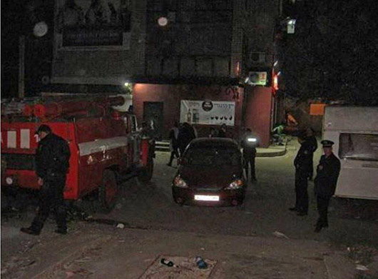 בילד: 2 אידן פארוואונדעט אין אומאן אויפרייס בילד: 2 אידן פארוואונדעט אין אומאן אויפרייס