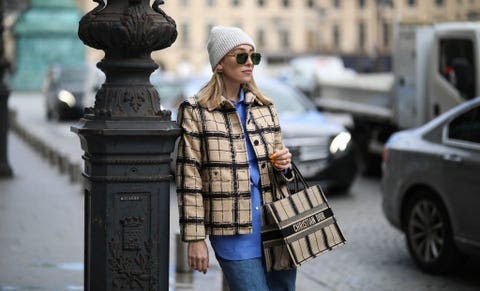Street Style - Paris Fashion Week - Womenswear Fall/Winter 2020/2021 : Day Two street style paris fashion week womenswear fallwinter 20202021 day two