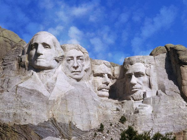 El Monte Rushmore del peronismo, estanflación a la vista, viento de frente y una oportunidad que no debe perderse