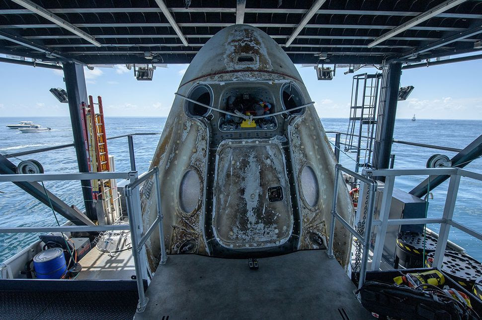 Astronauts: SpaceX capsule could land in Smithsonian, someday
