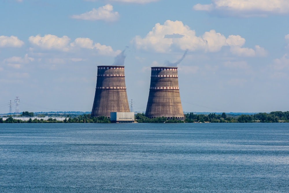 ABOUT TO BLOW? Nuclear Power Plant on RED ALERT