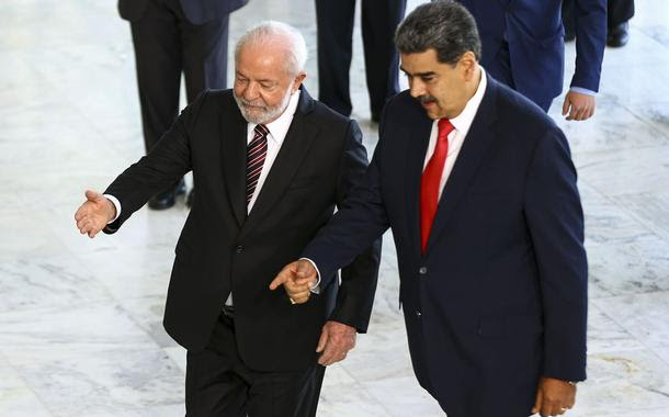 Estadão também agride Lula em razão da política externa independente