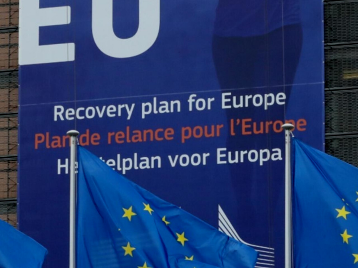 "The 750 billion recovery plan threatens not only to create a hole in finances, but also another hole in confidence in EU politics."