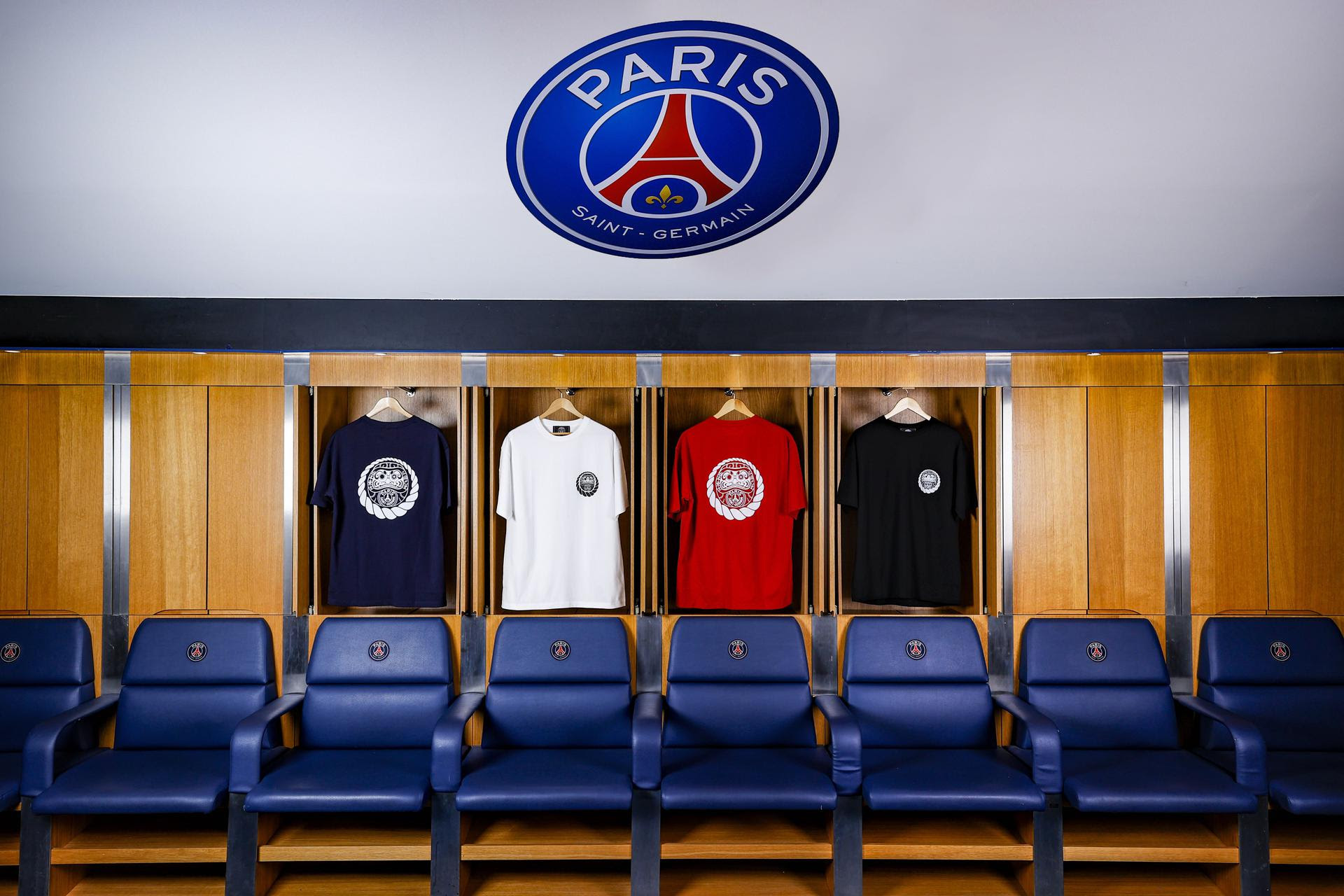山木真 X PARIS SAINT-GERMAINのコラボTシャツ