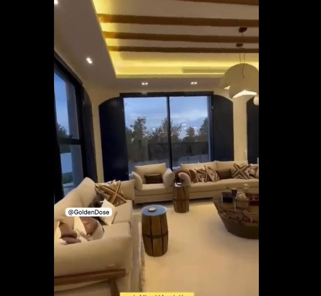 فيديو.. محلل ديكور يكشف عن عيوب الديكور في منزل المشهور سناب شات غازي الذيابي الجديد